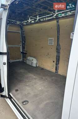 Грузовой фургон Renault Master 2017 в 