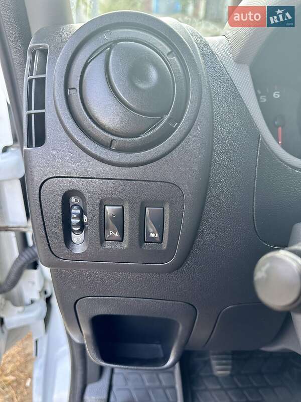 Грузовой фургон Renault Master 2017 в Арцизе