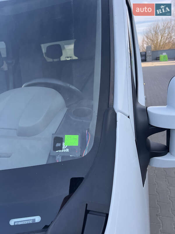 Автовоз Renault Master 2015 в Володимирі