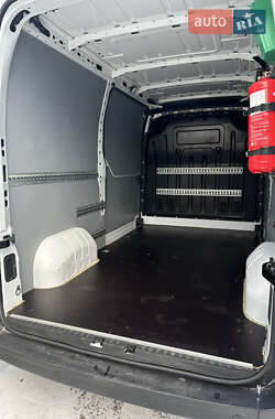Грузовой фургон Renault Master 2019 в 