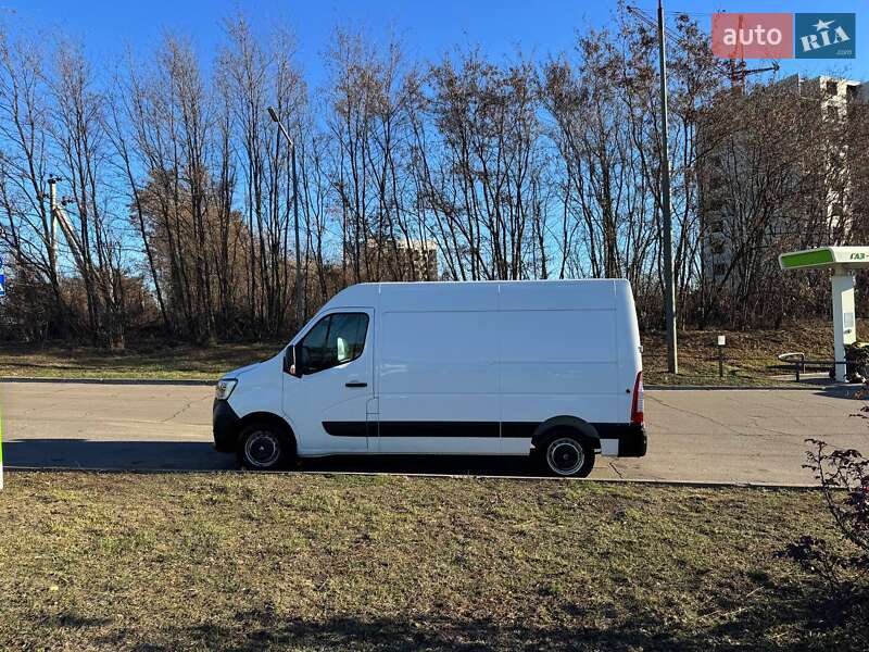 Вантажний фургон Renault Master 2020 в Полтаві