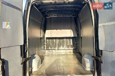 Грузовой фургон Renault Master 2020 в 