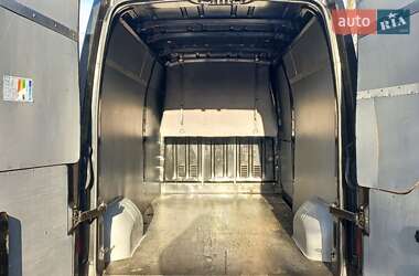 Грузовой фургон Renault Master 2020 в 