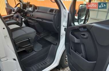 Грузовой фургон Renault Master 2020 в 