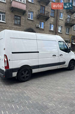 Вантажний фургон Renault Master 2011 в Львові