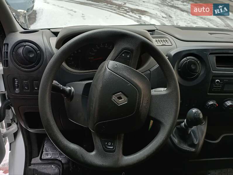 Грузовой фургон Renault Master 2016 в Тернополе