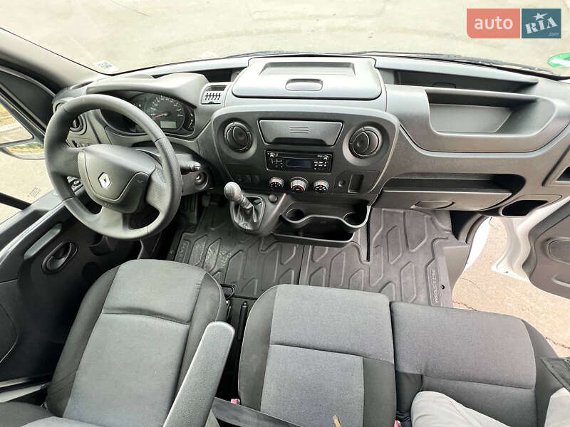 Грузовой фургон Renault Master 2019 в Черноморске