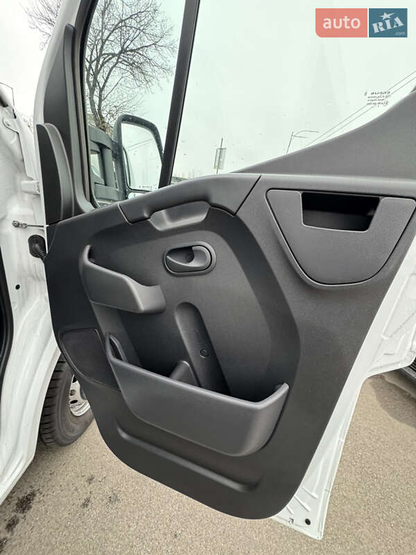 Грузовой фургон Renault Master 2018 в Киеве