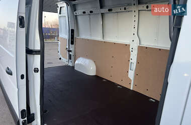 Грузовой фургон Renault Master 2021 в 