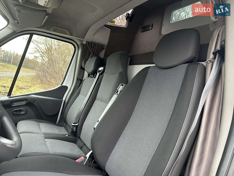 Автовоз Renault Master 2019 в Ровно