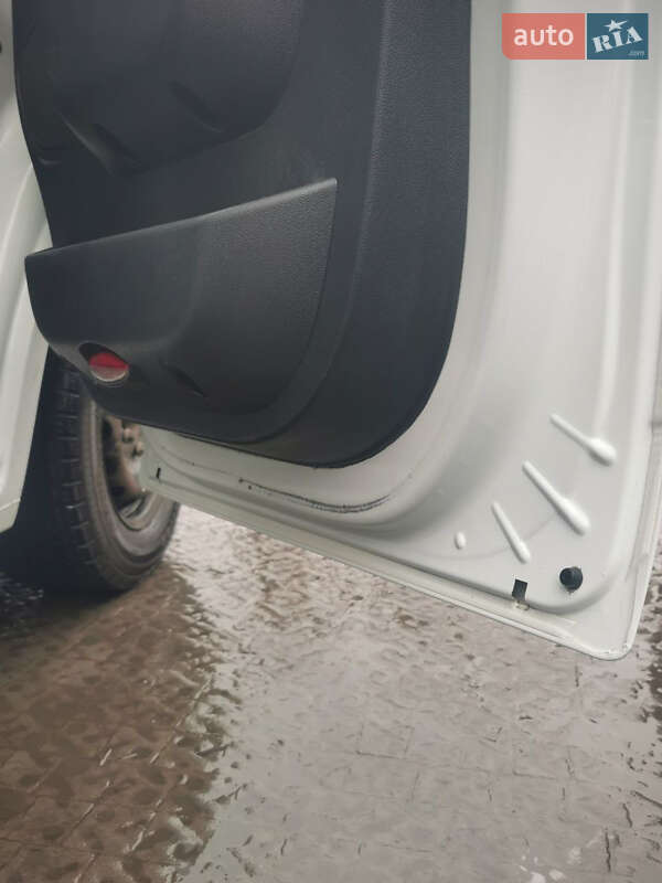 Грузовой фургон Renault Master 2013 в Полтаве