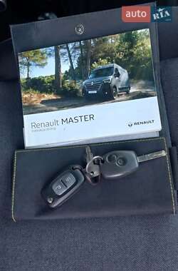 Грузовой фургон Renault Master 2020 в 
