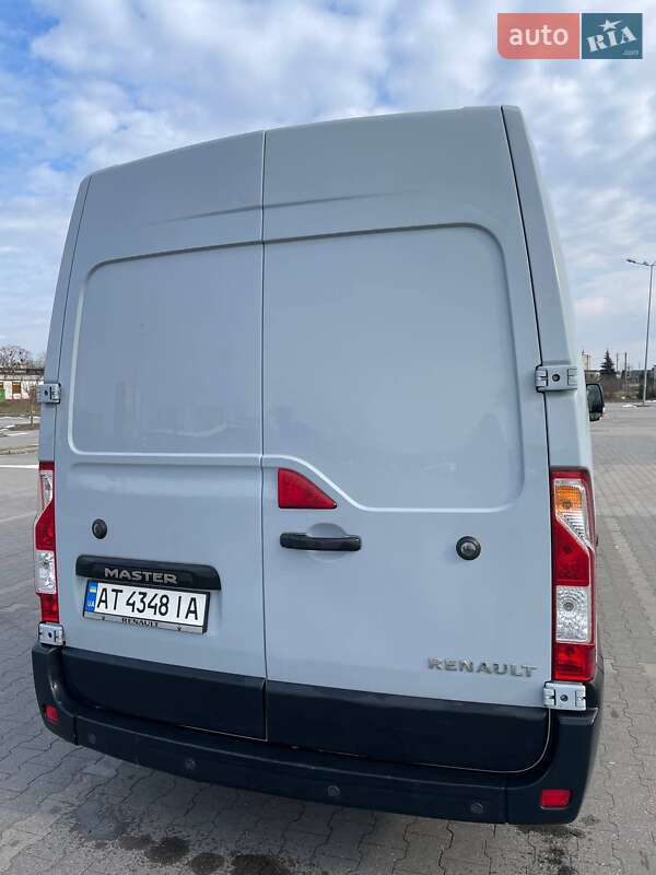 Грузовой фургон Renault Master 2016 в Ивано-Франковске
