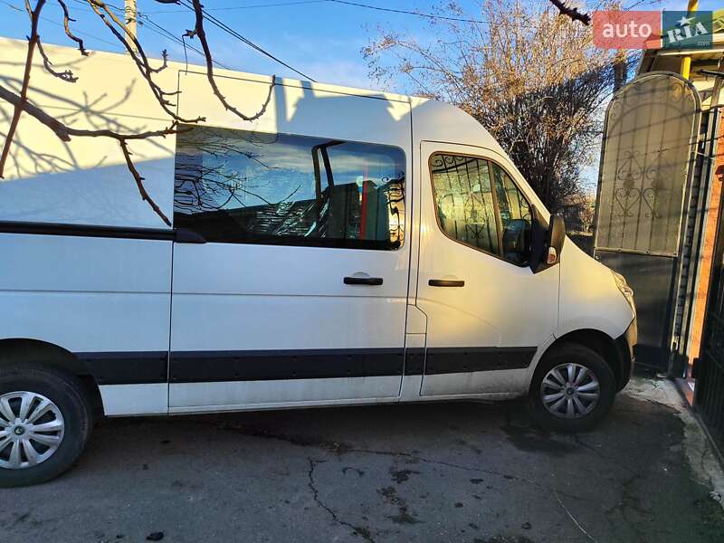 Грузопассажирский фургон Renault Master 2017 в Одессе