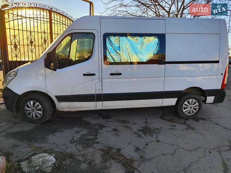 Грузопассажирский фургон Renault Master 2017 в Одессе