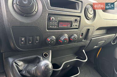 Грузовой фургон Renault Master 2017 в 