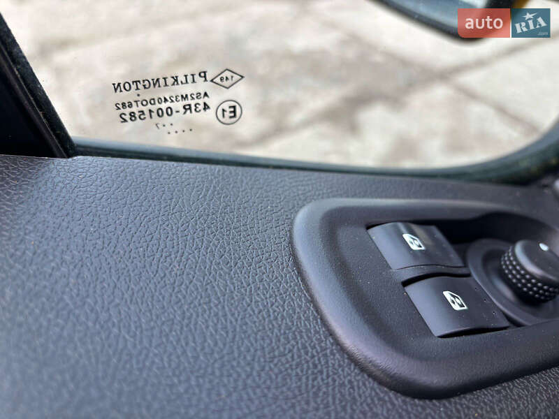 Грузовой фургон Renault Master 2017 в Полтаве фото 19 Грузовой фургон Renault Master 2017 в Полтаве