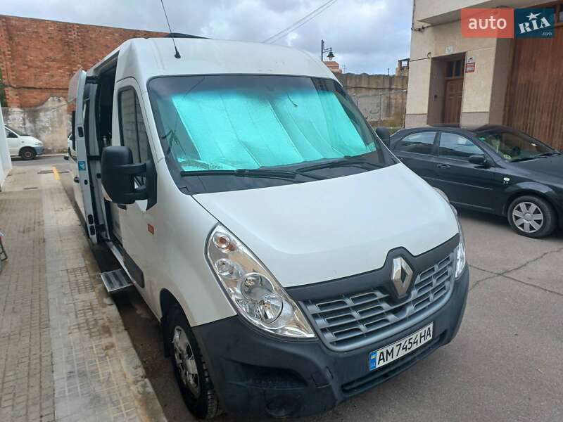 Дом на колесах Renault Master 2017 в Дымере