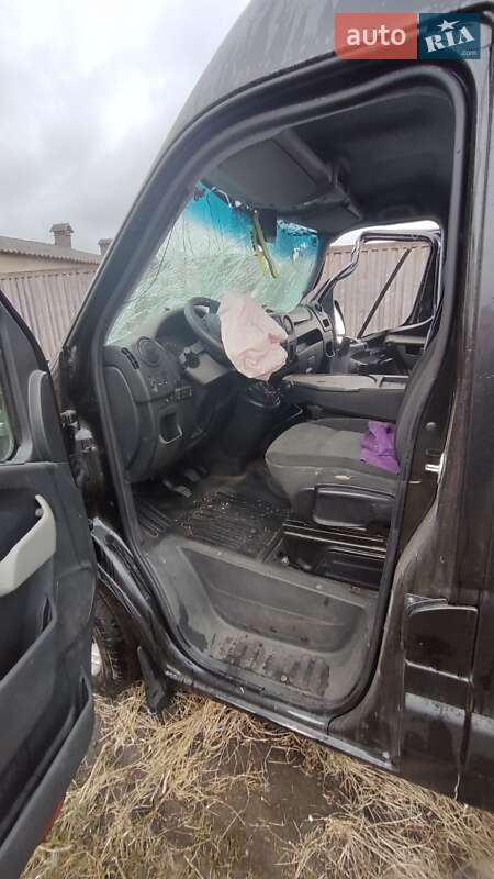 Грузопассажирский фургон Renault Master 2015 в Черновцах фото 2 Грузопассажирский фургон Renault Master 2015 в Черновцах