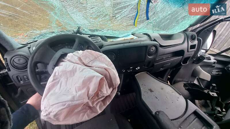 Грузопассажирский фургон Renault Master 2015 в Черновцах фото 14 Грузопассажирский фургон Renault Master 2015 в Черновцах