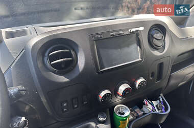 Грузовой фургон Renault Master 2016 в 