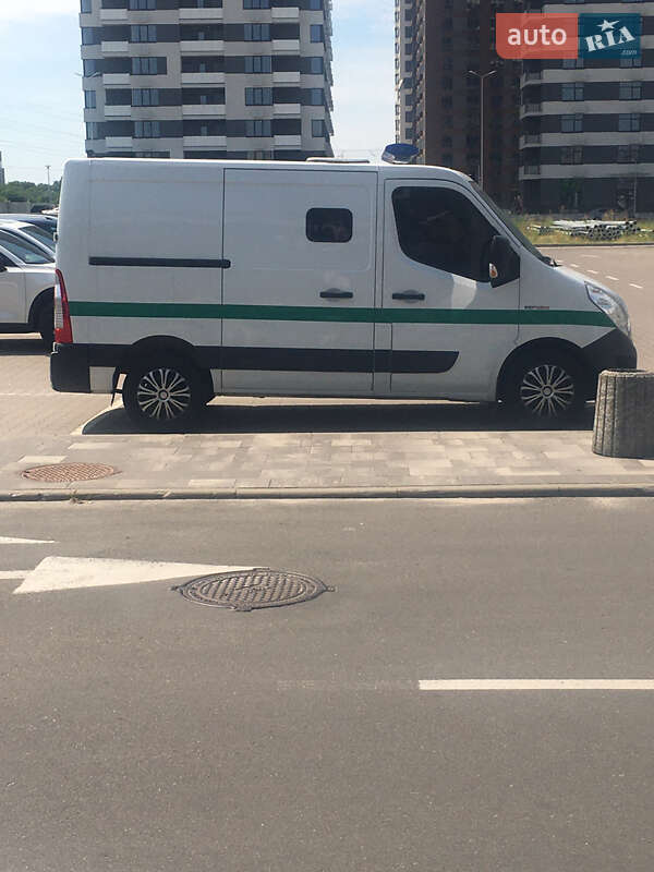 Броньований автомобіль Renault Master 2014 в Києві