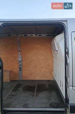 Другие грузовики Renault Master 2015 в 