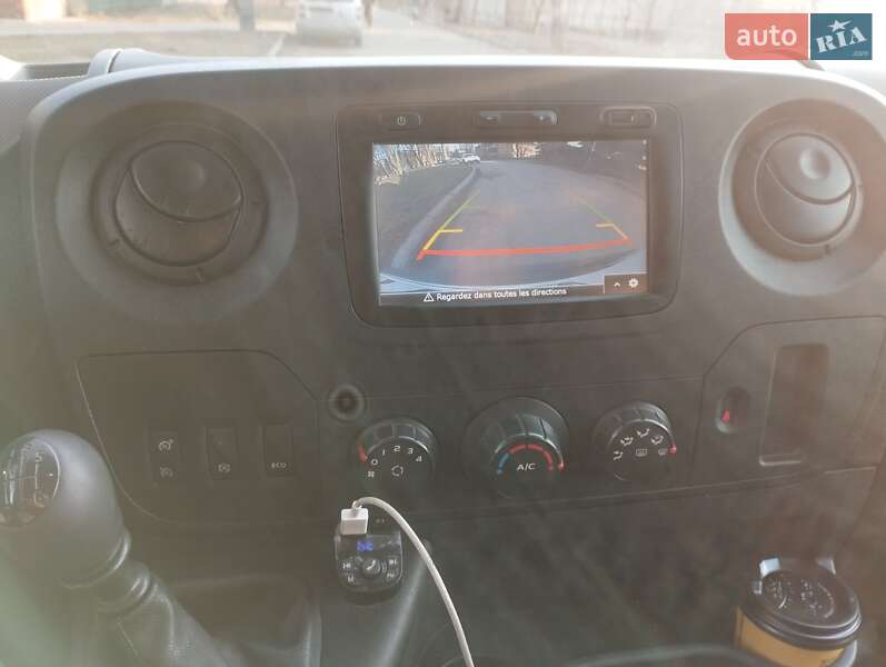 Вантажний фургон Renault Master 2017 в Сумах