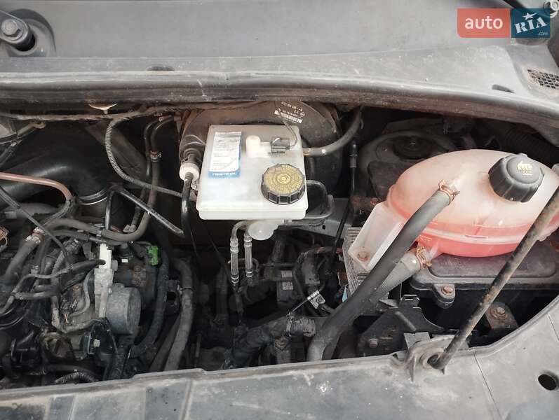 Вантажний фургон Renault Master 2017 в Сумах