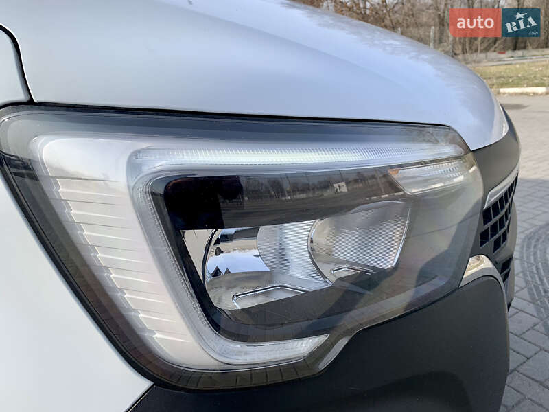 Вантажний фургон Renault Master 2020 в Запоріжжі