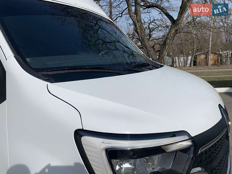 Вантажний фургон Renault Master 2020 в Запоріжжі