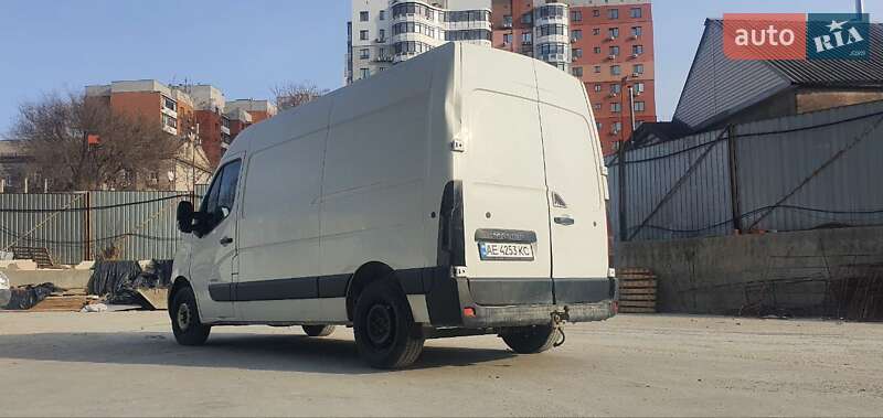 Вантажний фургон Renault Master 2014 в Дніпрі