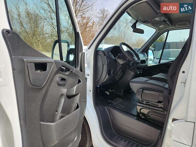 Вантажний фургон Renault Master 2019 в Дубні