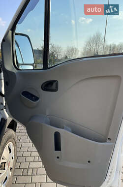 Грузовой фургон Renault Master 2008 в Торчине