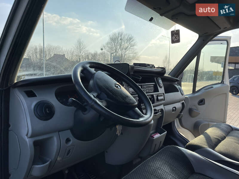 Грузовой фургон Renault Master 2008 в Торчине