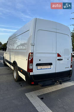 Грузопассажирский фургон Renault Master 2017 в 