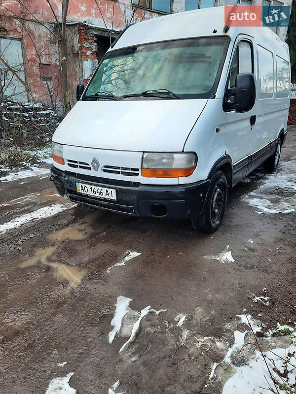 Вантажний фургон Renault Master 2003 в Мукачевому
