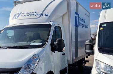 Вантажний фургон Renault Master 2017 в Рівному
