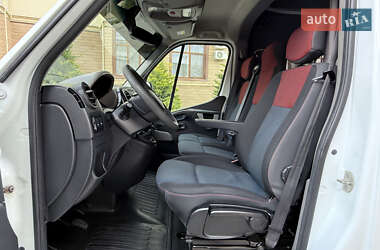 Грузопассажирский фургон Renault Master 2016 в 