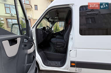 Грузопассажирский фургон Renault Master 2016 в 
