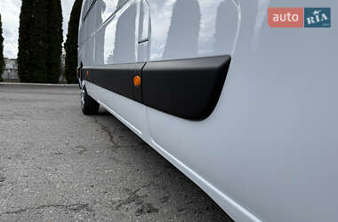 Вантажний фургон Renault Master 2021 в 