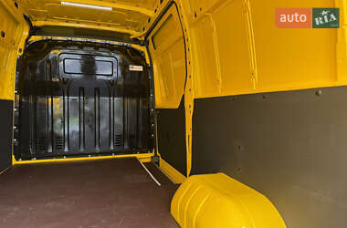 Грузовой фургон Renault Master 2017 в 