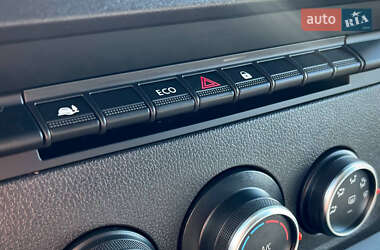 Грузовой фургон Renault Master 2019 в 