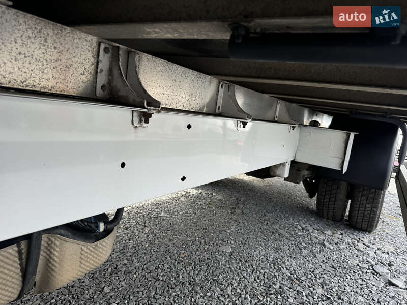 Вантажний фургон Renault Master 2019 в Рівному