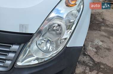 Грузовой фургон Renault Master 2015 в 