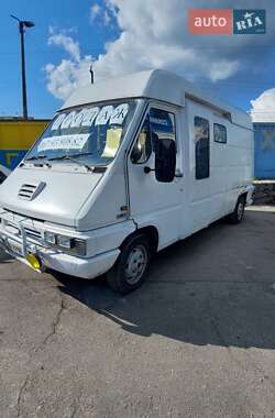 Грузовой фургон Renault Master 1992 в 