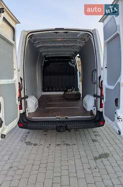 Грузовой фургон Renault Master 2020 в 