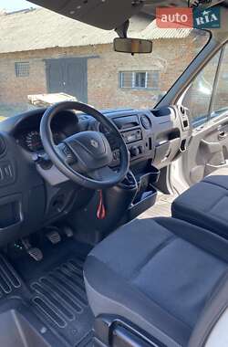 Грузовой фургон Renault Master 2019 в 
