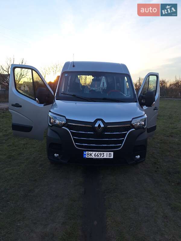 Мінівен Renault Master 2020 в Бобровиці