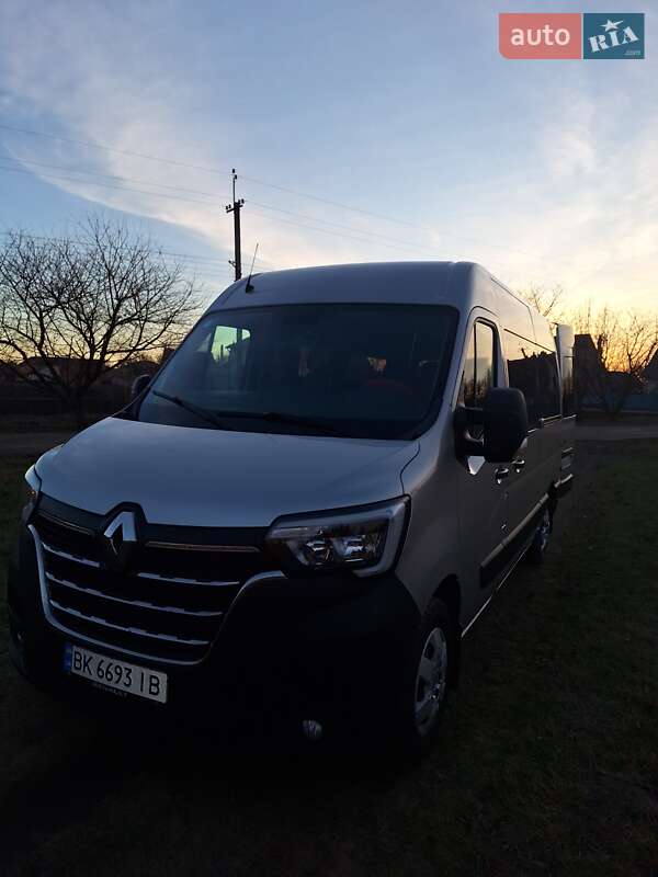 Мінівен Renault Master 2020 в Бобровиці